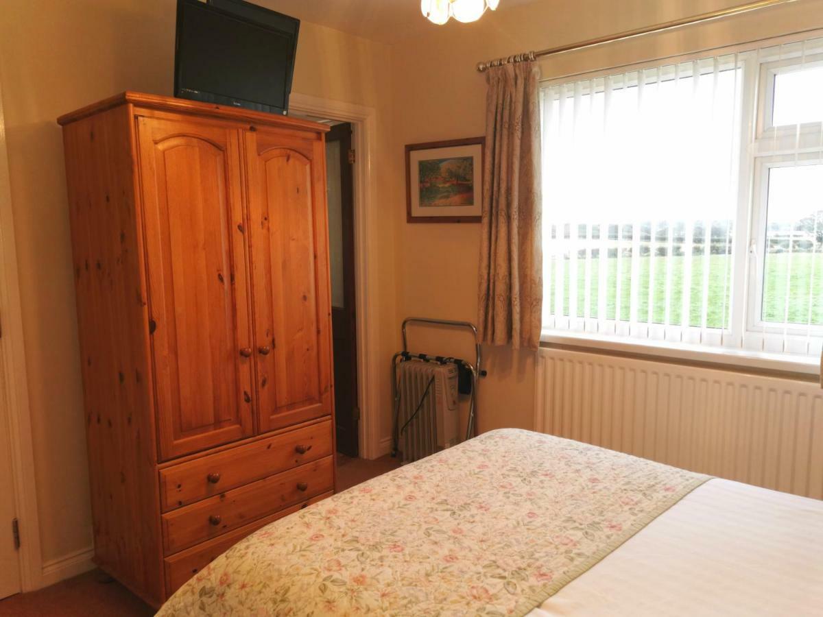 Northumberland Cottage B&B Acklington ภายนอก รูปภาพ