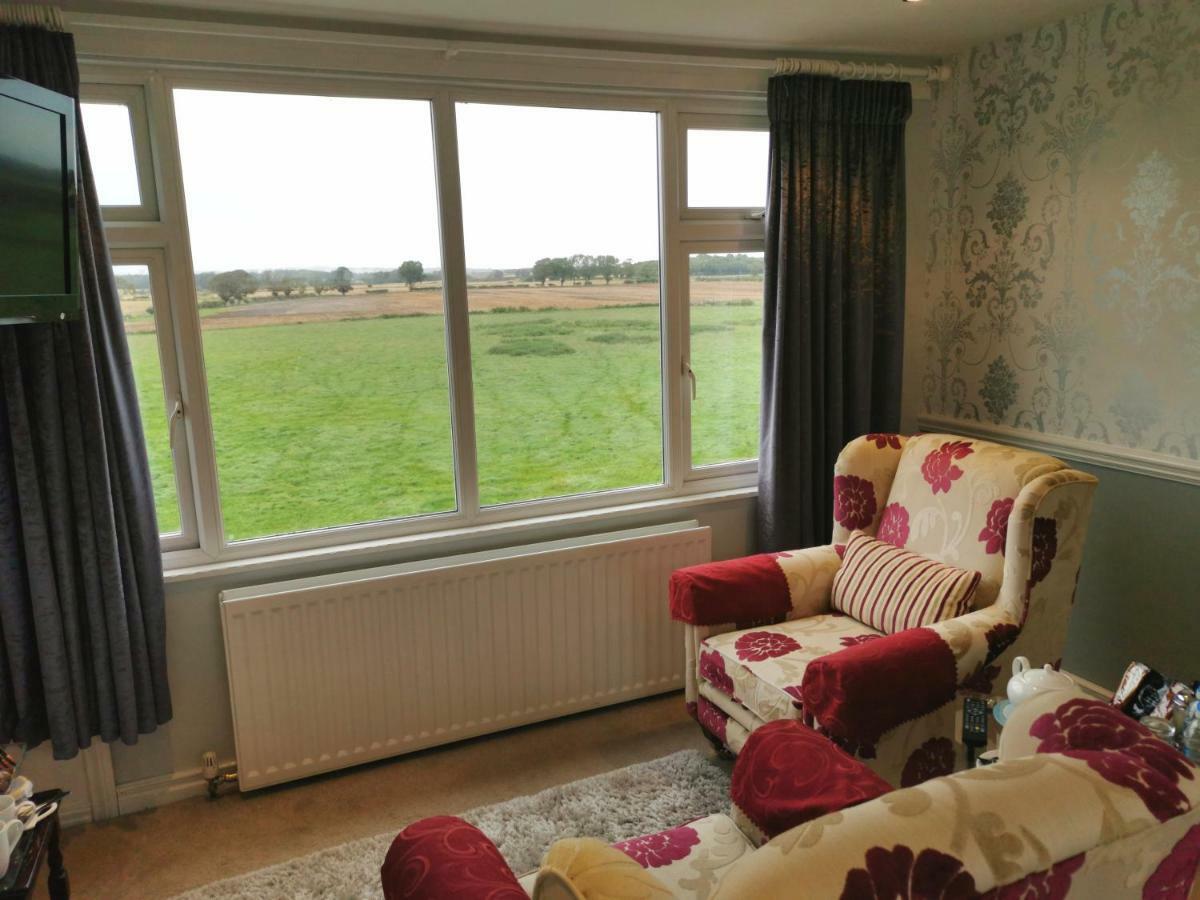 Northumberland Cottage B&B Acklington ภายนอก รูปภาพ